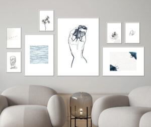 Exposición de arte de pared en interiores minimalistas