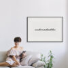 Arte minimalista con caligrafía de "Inquebrantable".