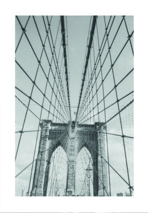 Vista arquitectónica del icónico puente de Brooklyn.