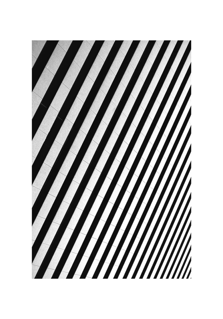 Geometría Abstracta: Diseño Moderno en Blanco y Negro