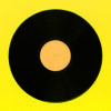 Vinilo vintage sobre amarillo