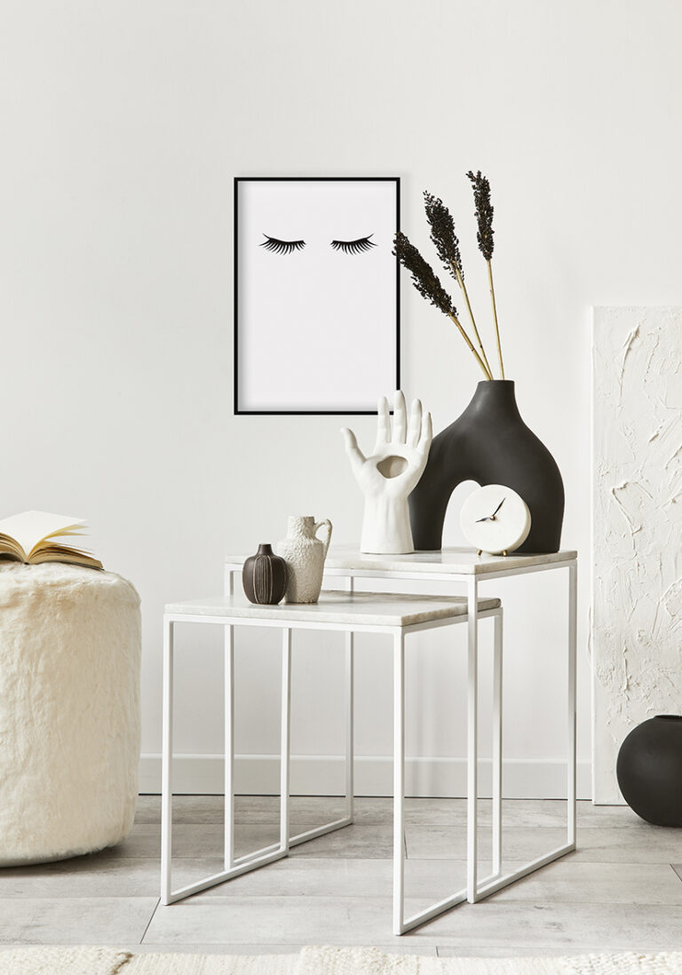 Ilustración minimalista de pestañas negras