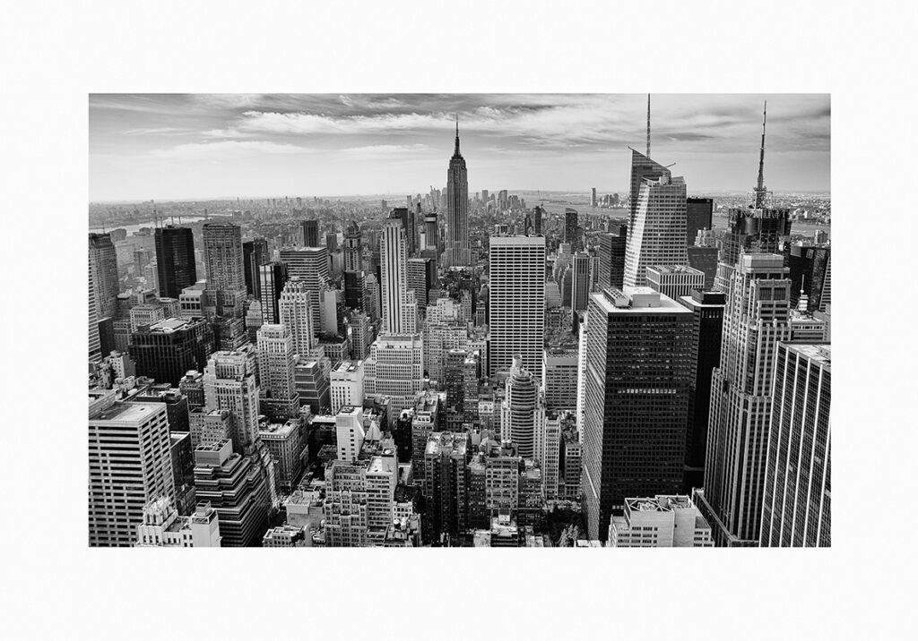 Vista urbana en blanco y negro