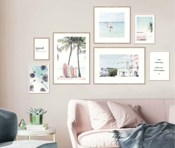 Galería de arte en salón sereno