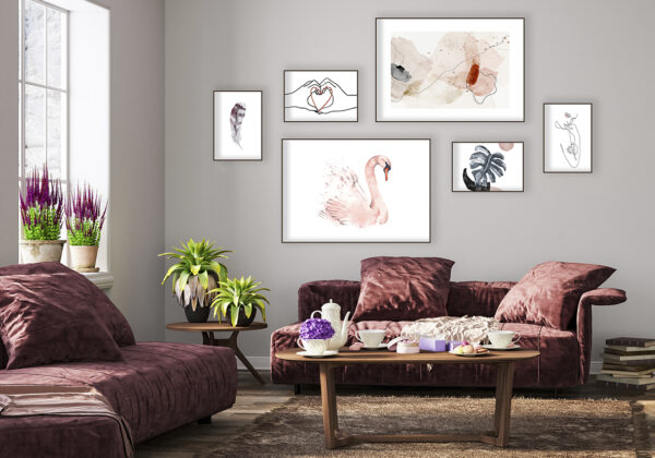 Salón moderno con láminas artísticas