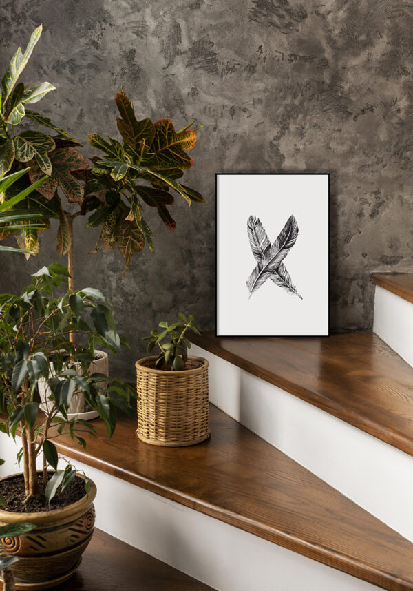 Dibujo artístico detallado de plumas cruzadas.
