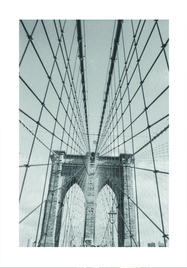 Vista arquitectónica del icónico puente de Brooklyn.