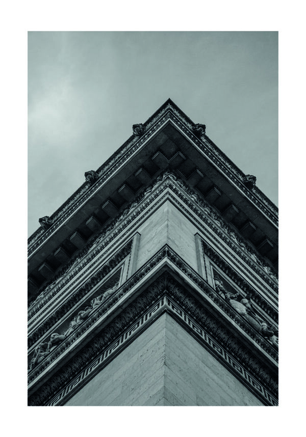 Perspectiva arquitectónica en blanco y negro