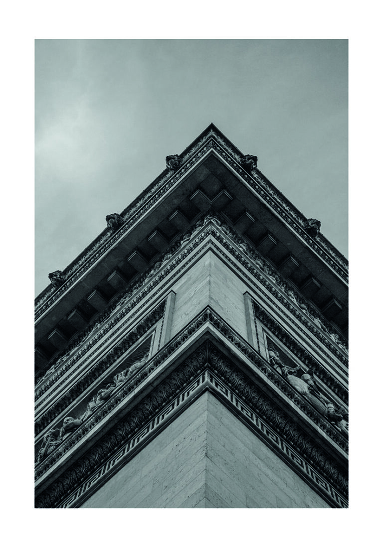 Perspectiva arquitectónica en blanco y negro