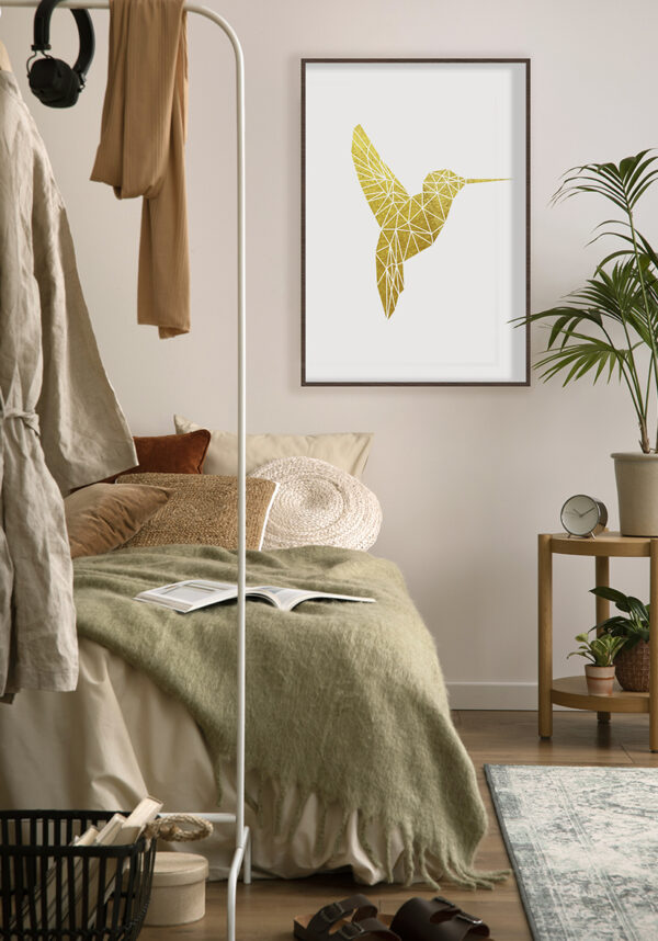 Hummingbird geométrico en tonos dorados