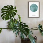Arte minimalista de la palabra Love en acuarela