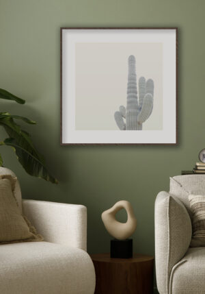Cactus minimalista con fondo neutro