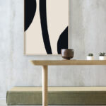 Obra abstracta minimalista en negro y beige