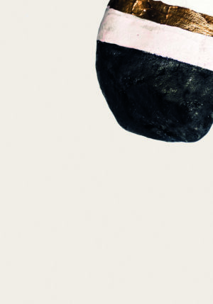 Piedra pintada con estilo elegante y abstracto