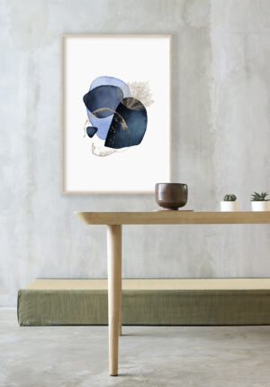 Obra en azul y dorado con estilo abstracto