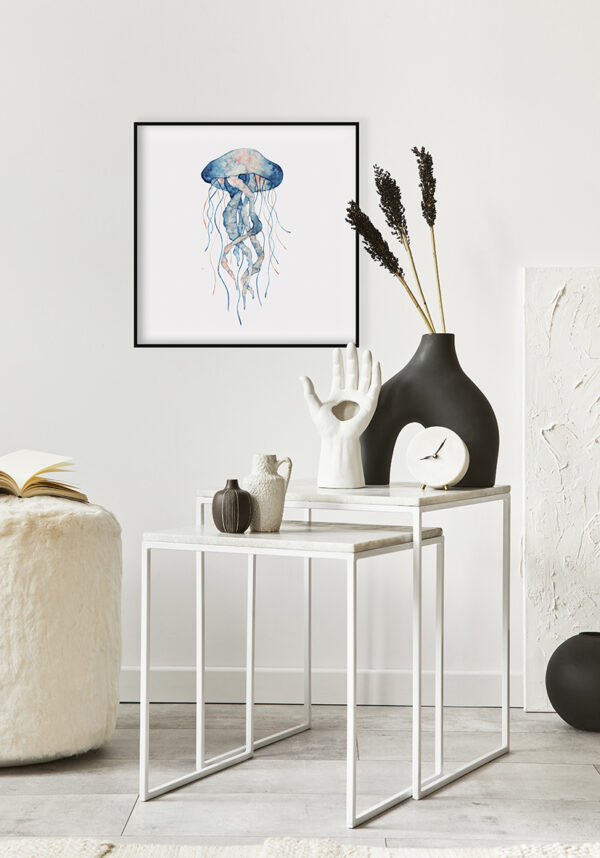 Ilustración de medusa azul en acuarela