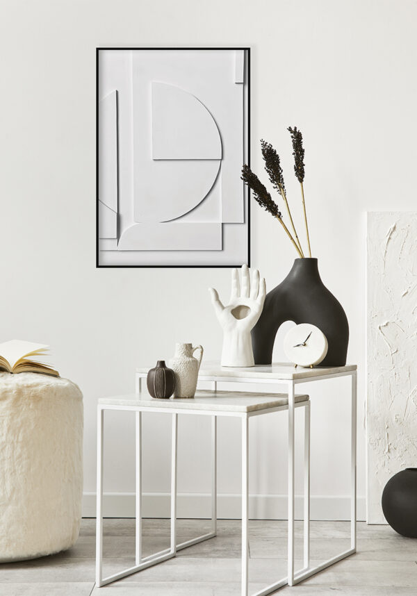 Diseño minimalista en relieve blanco