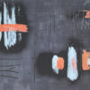 Creación abstracta que integra líneas naranjas