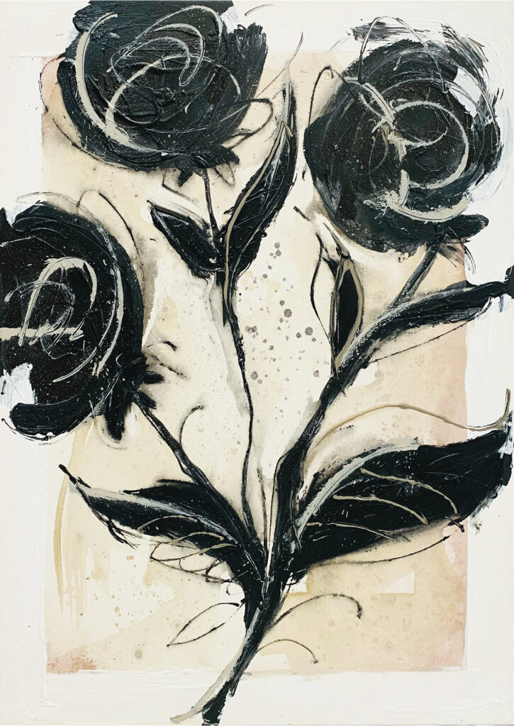 Creación mixta de tema floral oscuro y base neutra