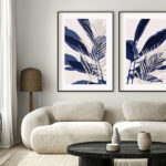 Arte floral moderno con hojas azules