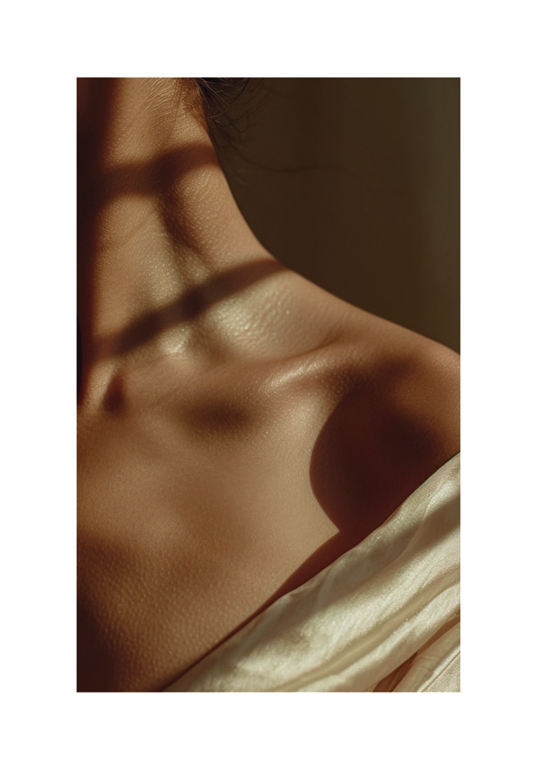 Luz Suave sobre Clavícula Elegante