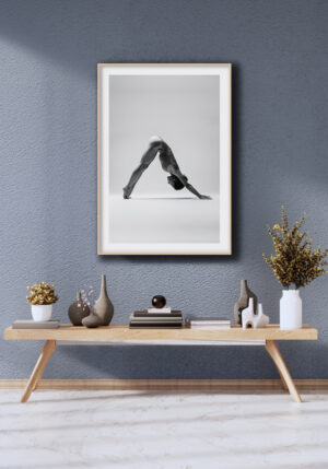 Postura de Yoga en Estilo Minimalista