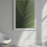 Primer Plano de Hoja Tropical Verde Intensa