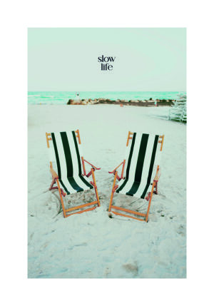 Sillas a Rayas junto al Mar