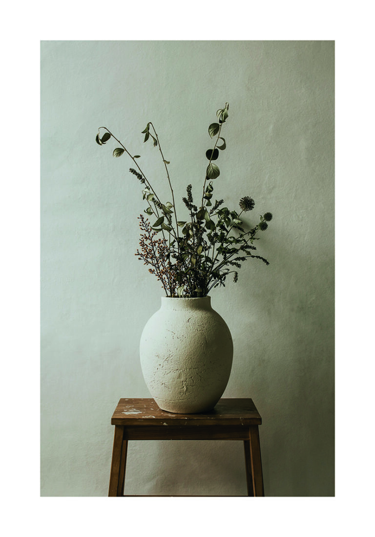 Florero Rústico con Flores Secas