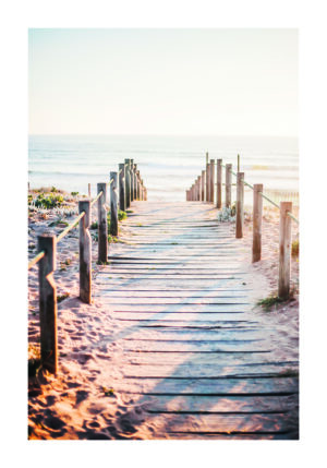 Sendero Soleado hacia Playa Escénica