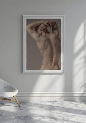 Espalda Masculina Desnuda en Pose Artística
