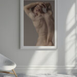 Espalda Masculina Desnuda en Pose Artística