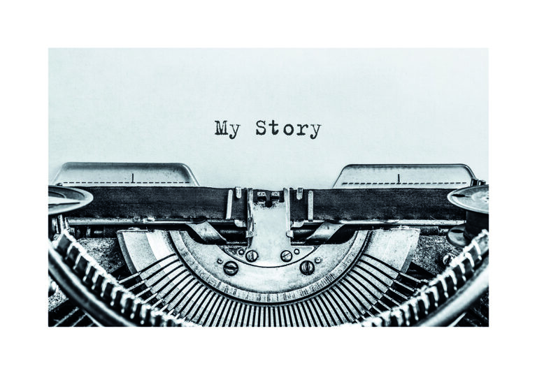 Máquina de Escribir con Texto "Mi Historia"