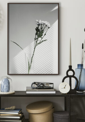 Florero Floral Elegante con Luz Suave