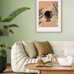 Ilustración Minimalista Elegante de Mujer