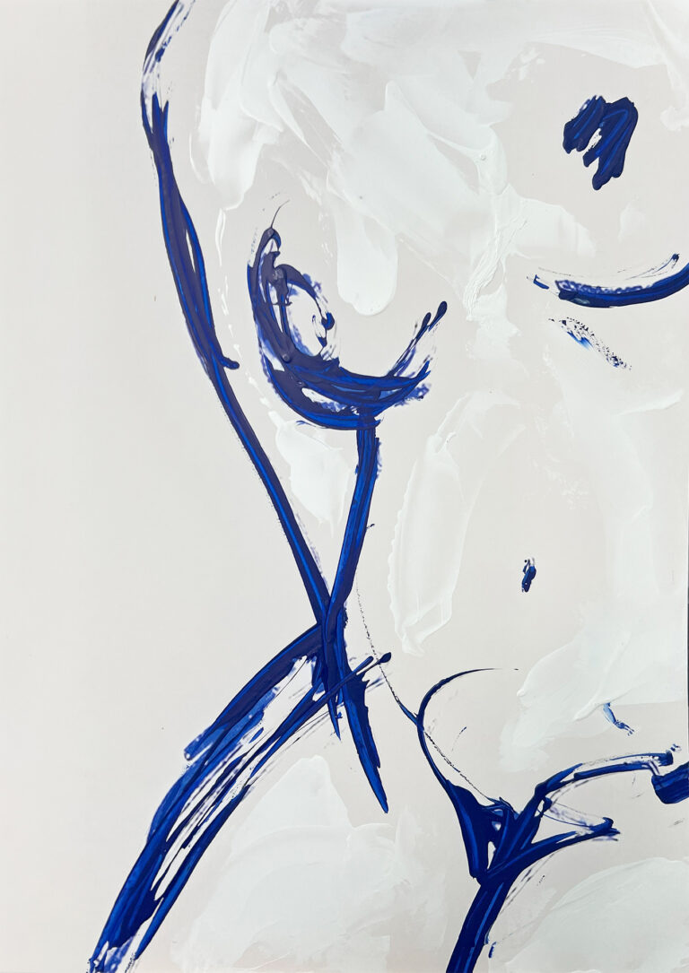 Trazo Intuitivo en Azul: Elegancia Minimalista y Moderna