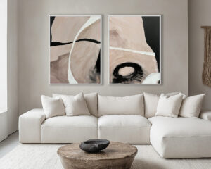 D¡ptico abstracto en tonos arena en sal¢n luminoso