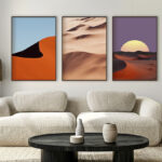 Arte del desierto en salón minimalista