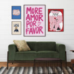 Salón Moderno con Pósters Artísticos