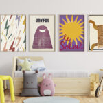 Habitación Infantil Luminosa con Láminas Decorativas