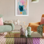 Pintura multicolor sobre lienzo