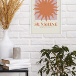 Lámina decorativa con sol naranja y mensaje Sunshine State of Mind