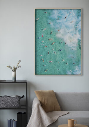 Escena Aérea de Surfistas Recreativos