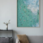 Escena Aérea de Surfistas Recreativos