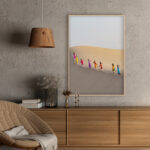 Mujeres Caminando entre Dunas de Arena