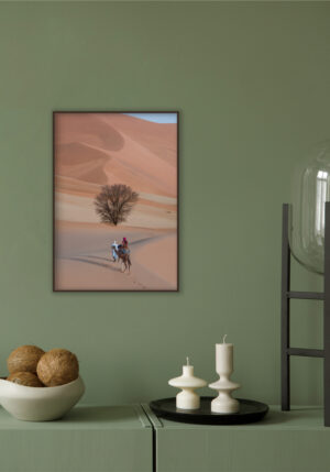 Caravana de Camellos en Paisaje Desértico