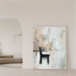 Silla Minimalista en Trazos Abstractos para Interiores Modernos