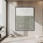 Salón moderno con cuadro abstracto minimalista de gran formato