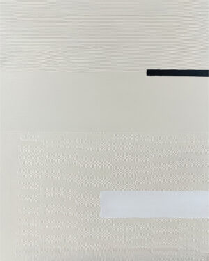 Lienzo minimalista beige con textura ondulada y trazo negro