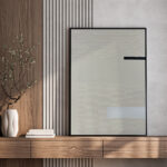 Ambiente Lienzo minimalista beige con textura ondulada y trazo negro